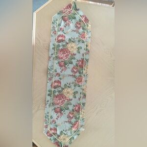 Table Runner - Flower Print